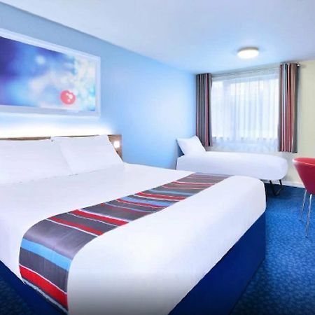 Travelodge London City Airport エクステリア 写真