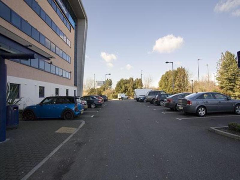 Travelodge London City Airport エクステリア 写真