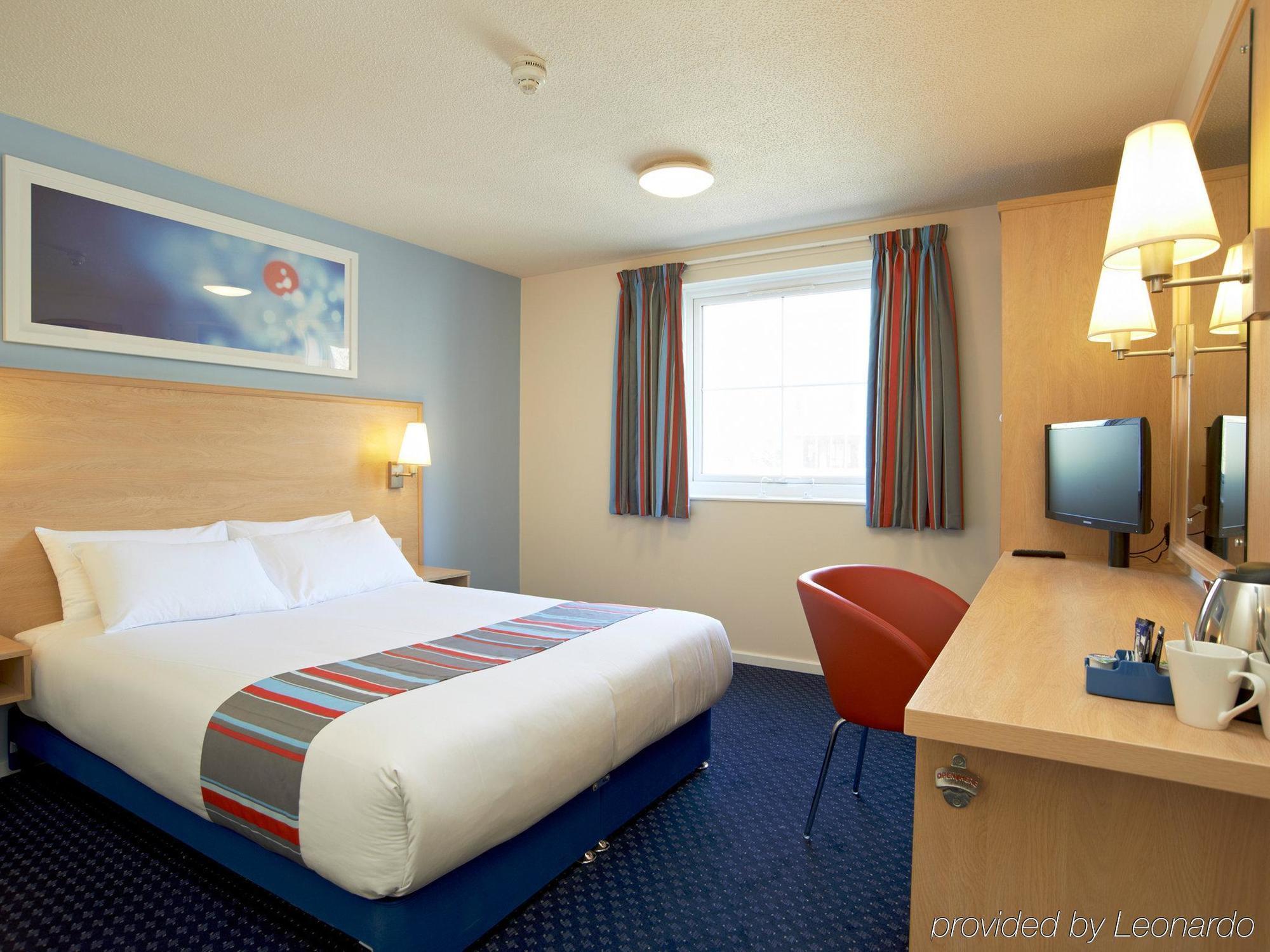 Travelodge London City Airport エクステリア 写真