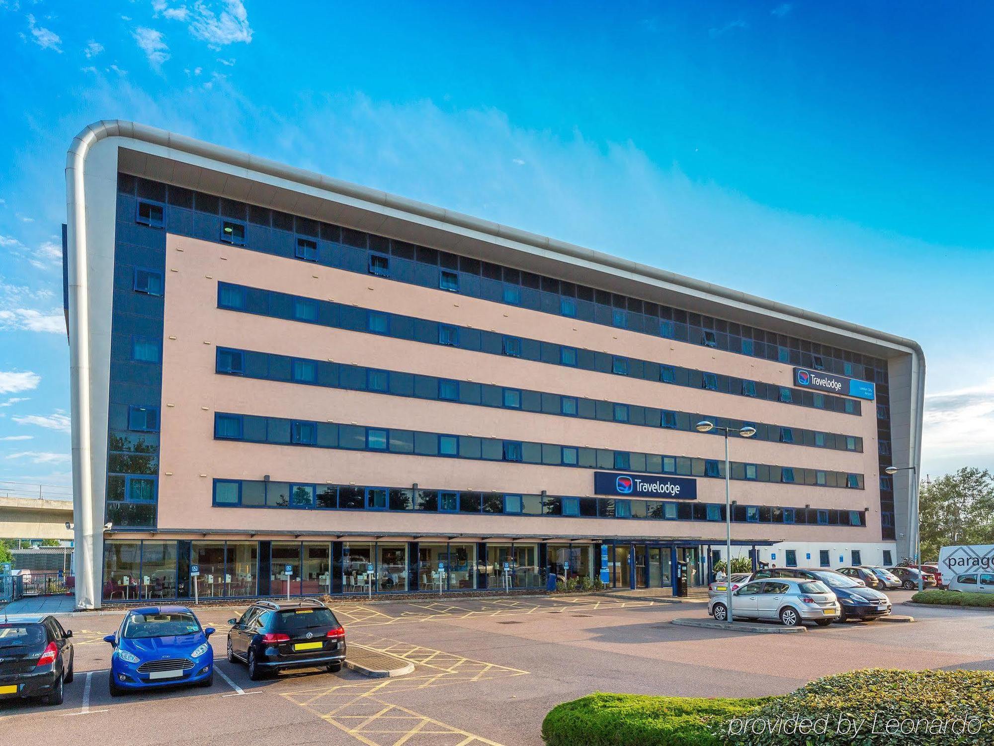 Travelodge London City Airport エクステリア 写真